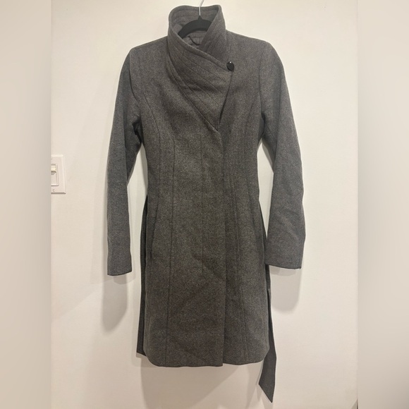 Aritzia Babaton Charcoal Gray Coat - Picture 12 of 17
